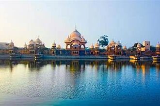 Discover the Top Tourist Destinations in Uttar Pradesh that Rival International Wonders